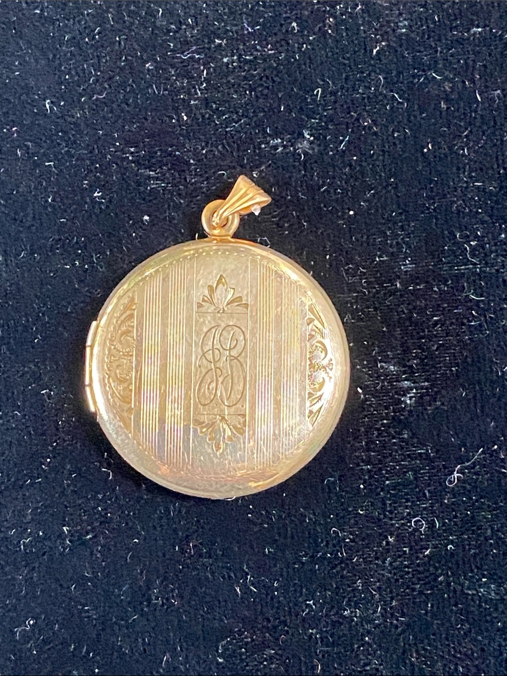 Gold-Filled  Engraved Round Locket Pendant
